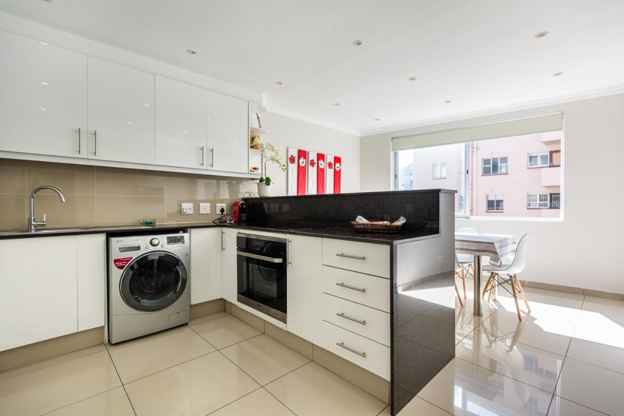 Perfect Beachfront Apartments Cape Town Bagian luar foto